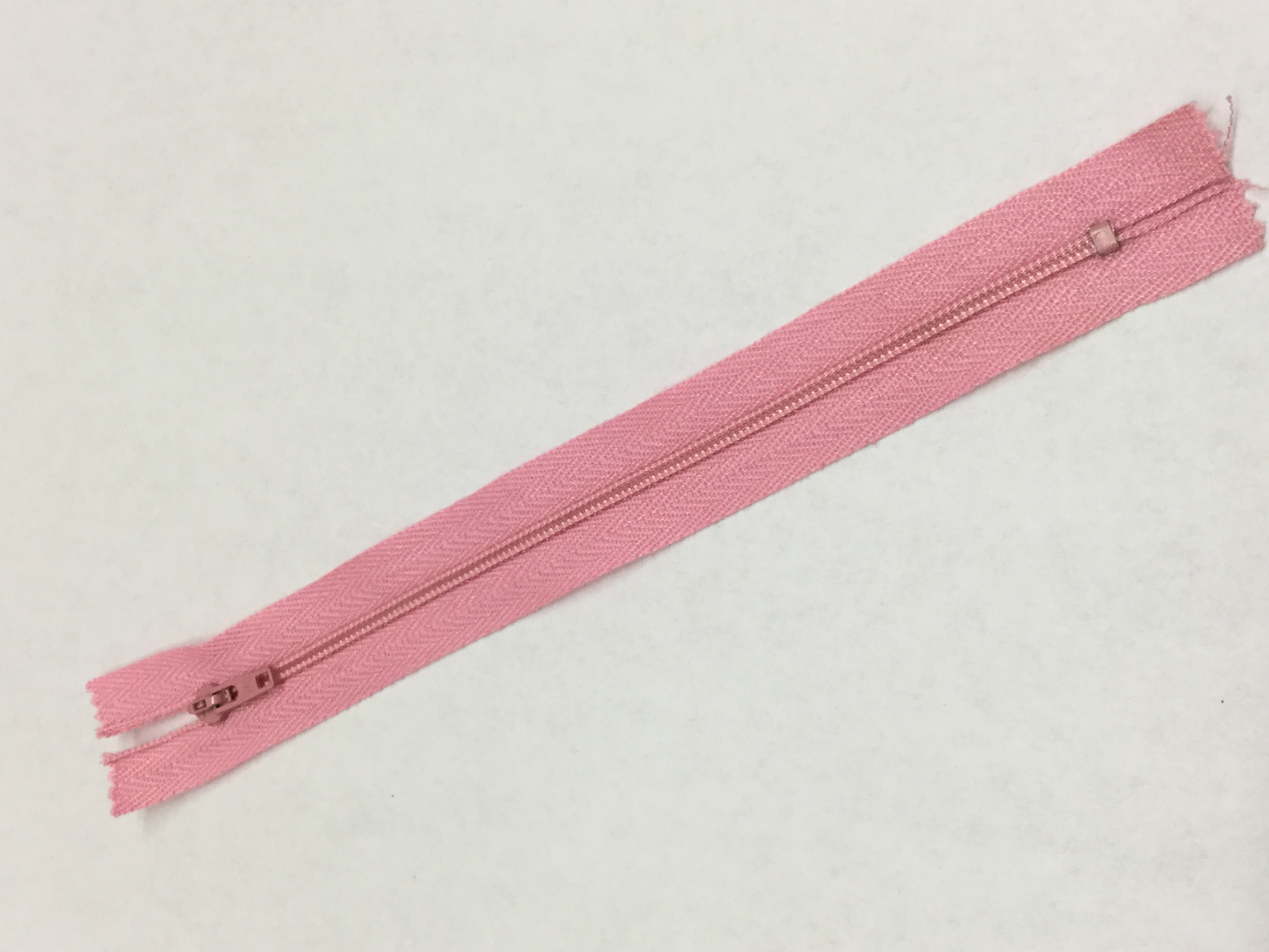 08 inch - Talon Nylon Coil Metal Pull Zipper - Pink